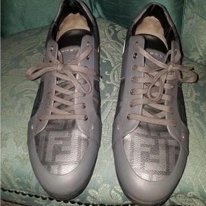 Fendi men’s tennis/resort shoes. Grey size 11. Very well kept, great condition.